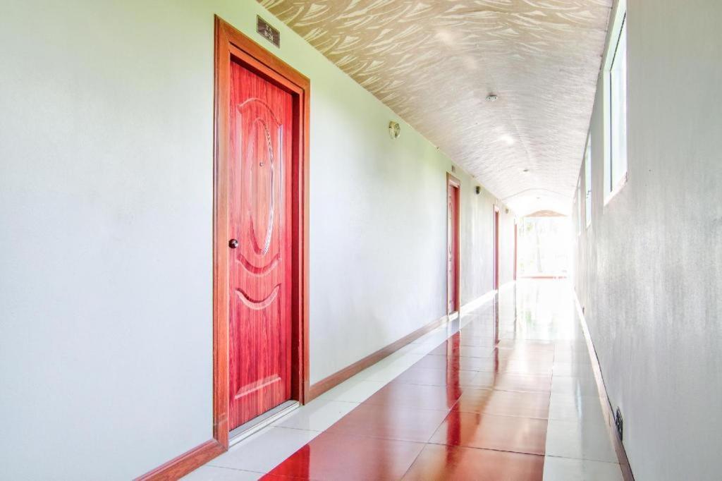 Thaiasia Goldensea Resort Ayutthaya Bagian luar foto