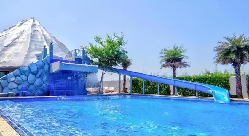 Thaiasia Goldensea Resort Ayutthaya Bagian luar foto