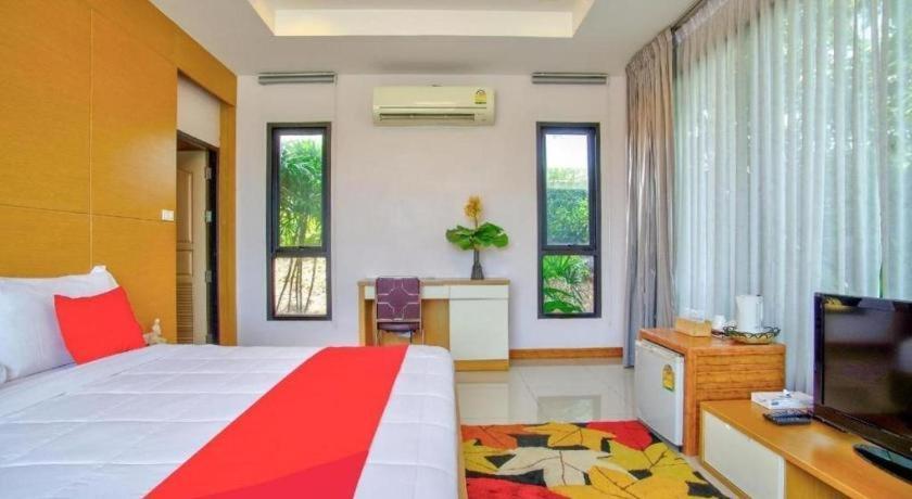 Thaiasia Goldensea Resort Ayutthaya Bagian luar foto